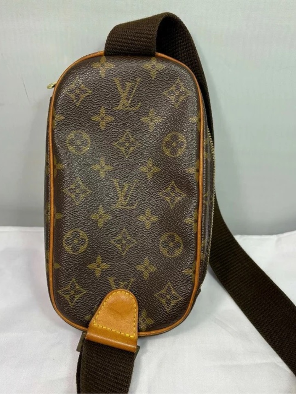Authentic Louis Vuitton Pochette gange monogram mini belt sling bum bag - Picture 8 of 11